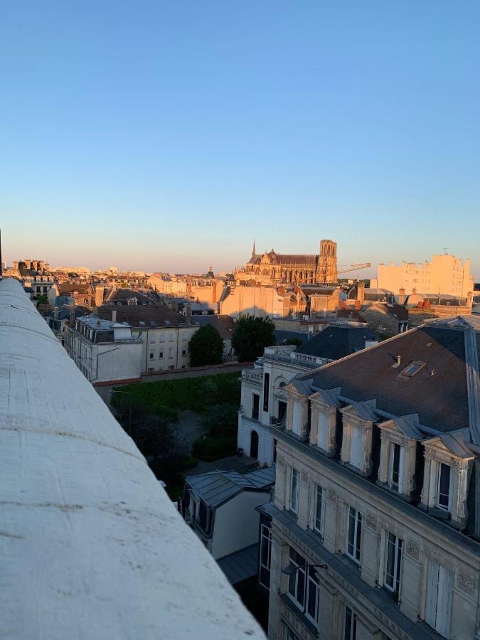 Hotel L'Univers Reims Exterior foto