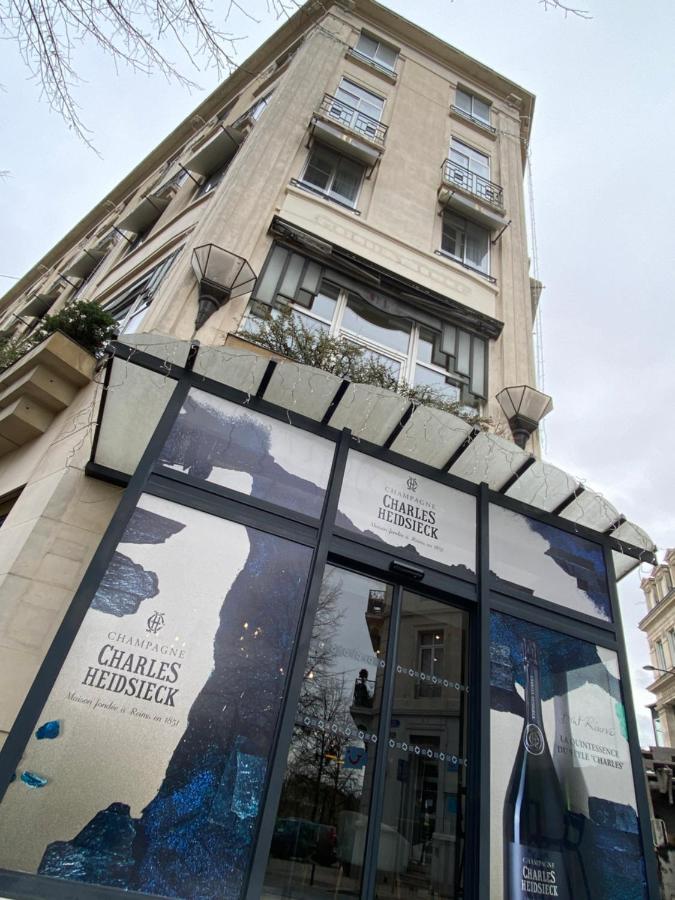 Hotel L'Univers Reims Exterior foto