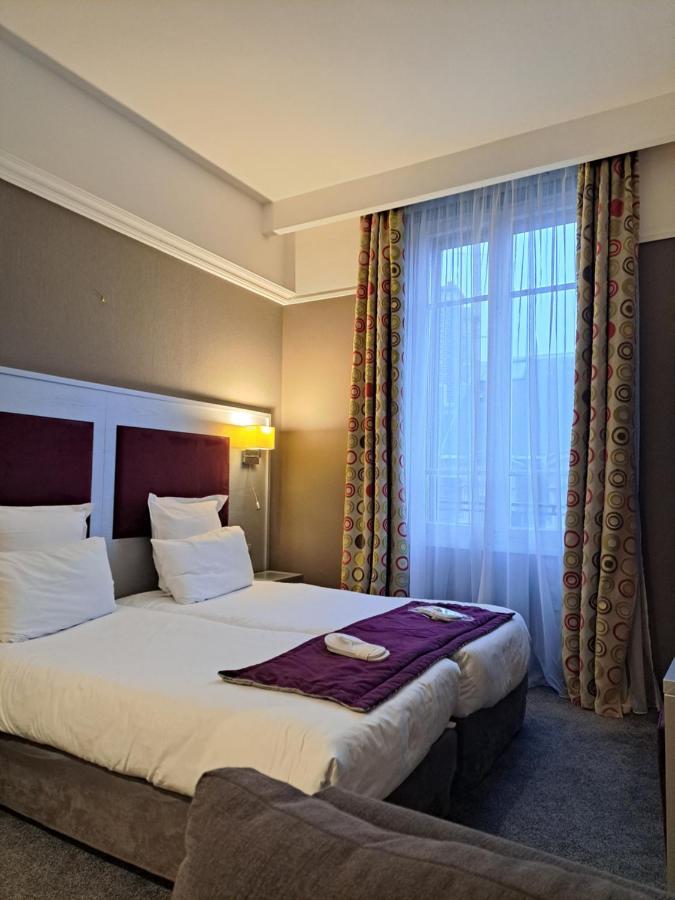 Hotel L'Univers Reims Exterior foto